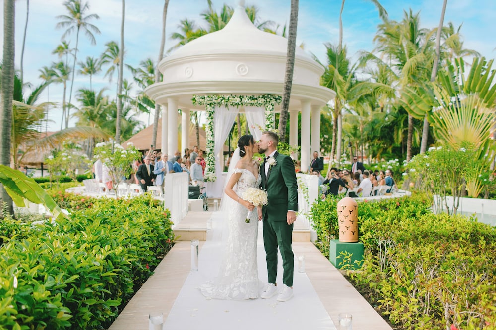 Majestic Colonial Punta Cana - All Inclusive — Hotel building in Bavaro, La Altagracia