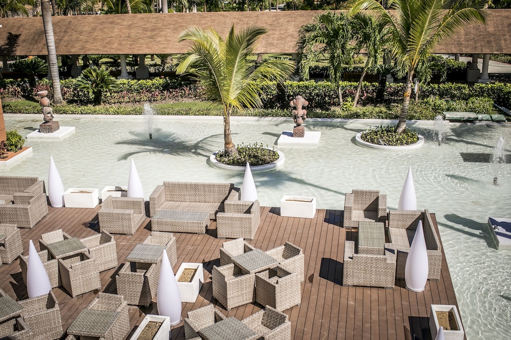 Majestic Colonial Punta Cana - All Inclusive — Restaurant & bars in Bavaro, La Altagracia
