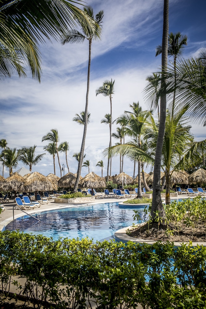 Majestic Colonial Punta Cana - All Inclusive — Swimming pool in Bavaro, La Altagracia