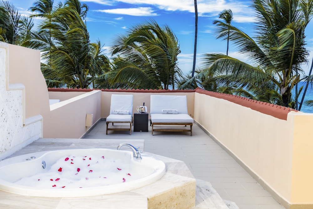 Majestic Colonial Punta Cana - All Inclusive — Hotel rooms in Bavaro, La Altagracia