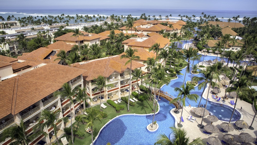 Majestic Colonial Punta Cana - All Inclusive — Swimming pool in Bavaro, La Altagracia