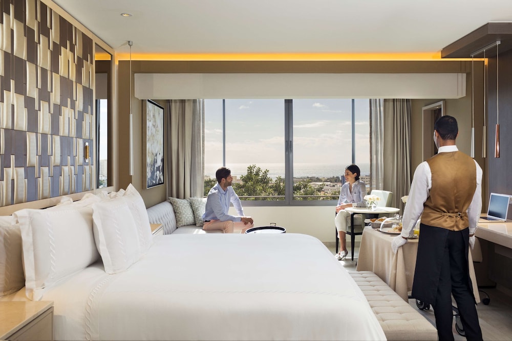 El Embajador, a Royal Hideaway Hotel — Hotel rooms in Santo Domingo, Distrito Nacional