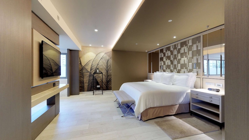 El Embajador, a Royal Hideaway Hotel — Hotel rooms in Santo Domingo, Distrito Nacional