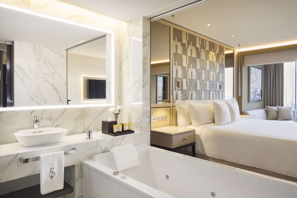 El Embajador, a Royal Hideaway Hotel — Hotel rooms in Santo Domingo, Distrito Nacional