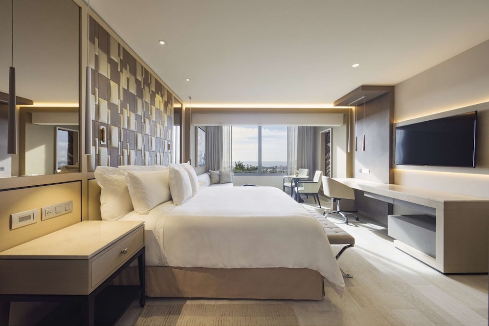 El Embajador, a Royal Hideaway Hotel — Hotel rooms in Santo Domingo, Distrito Nacional