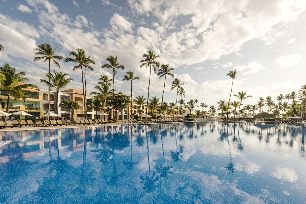 Ocean Blue & Sand Beach Resort - All Inclusive — Swimming pool in Bavaro, La Altagracia