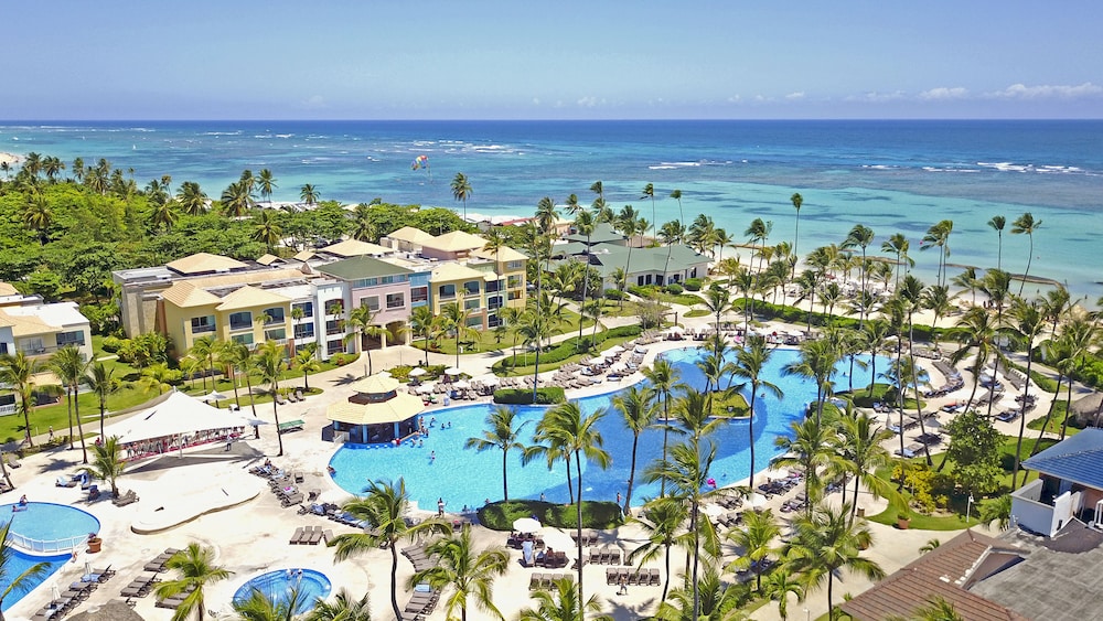 Ocean Blue & Sand Beach Resort - All Inclusive — Swimming pool in Bavaro, La Altagracia