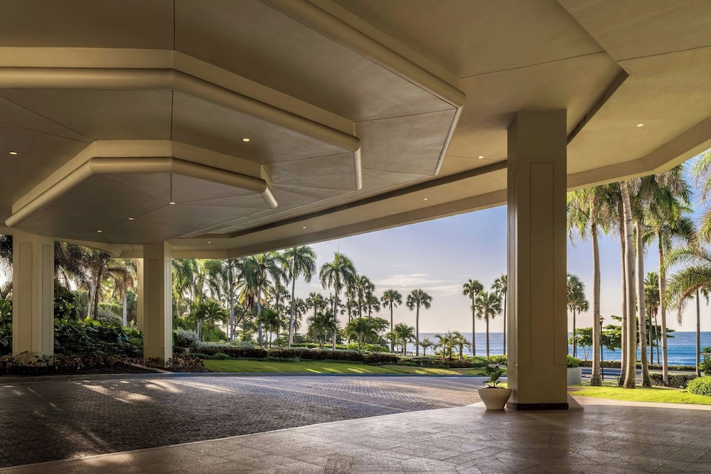 Renaissance Santo Domingo Jaragua Hotel & Casino — Hotel building in Santo Domingo, Distrito Nacional