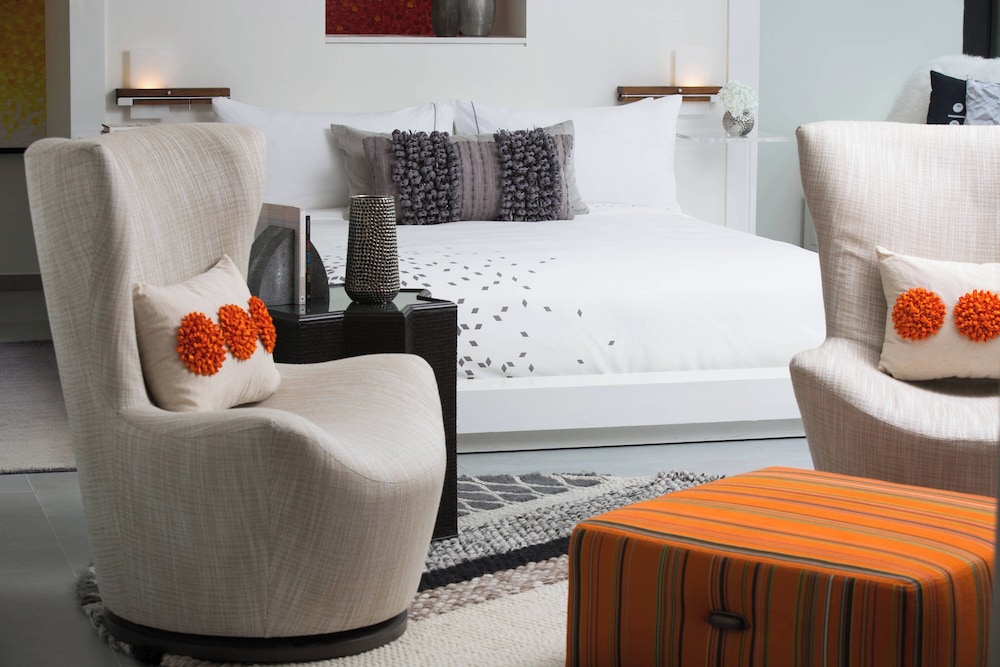 Renaissance Santo Domingo Jaragua Hotel & Casino — Hotel rooms in Santo Domingo, Distrito Nacional