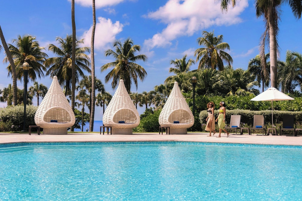 Renaissance Santo Domingo Jaragua Hotel & Casino — Swimming pool in Santo Domingo, Distrito Nacional