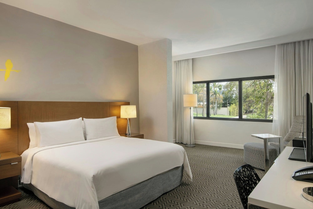 Renaissance Santo Domingo Jaragua Hotel & Casino — Hotel rooms in Santo Domingo, Distrito Nacional