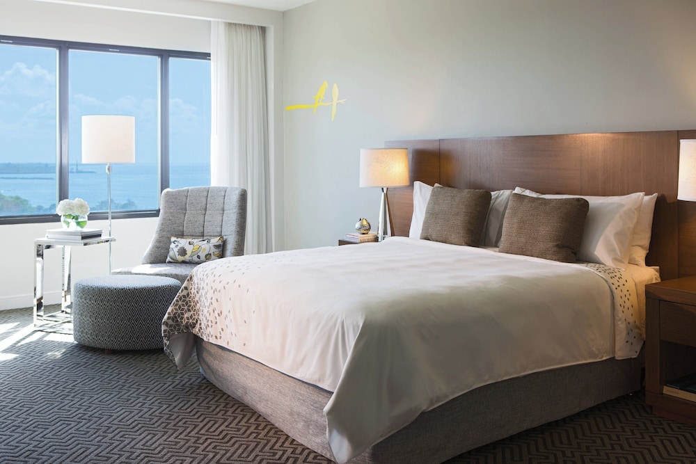 Renaissance Santo Domingo Jaragua Hotel & Casino — Hotel rooms in Santo Domingo, Distrito Nacional