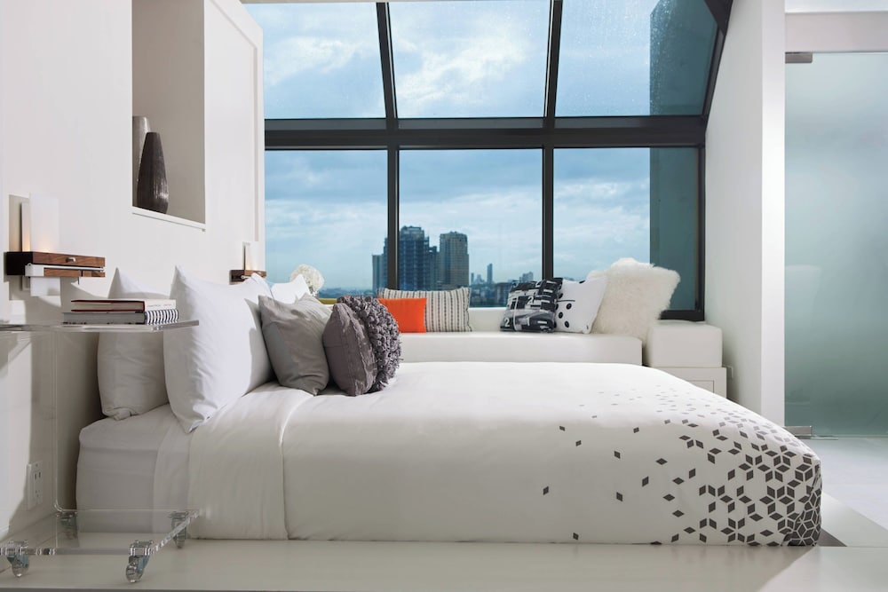 Renaissance Santo Domingo Jaragua Hotel & Casino — Hotel rooms in Santo Domingo, Distrito Nacional