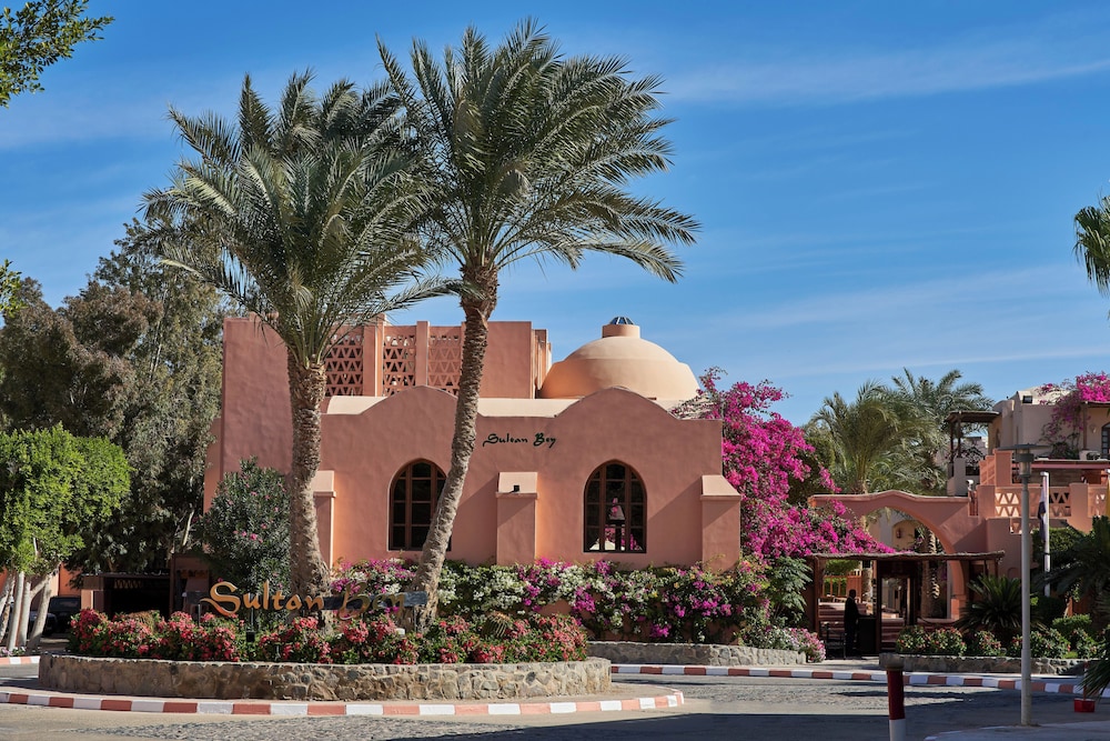 Sultan Bey Hotel — Hotel building in El Gouna, Red Sea
