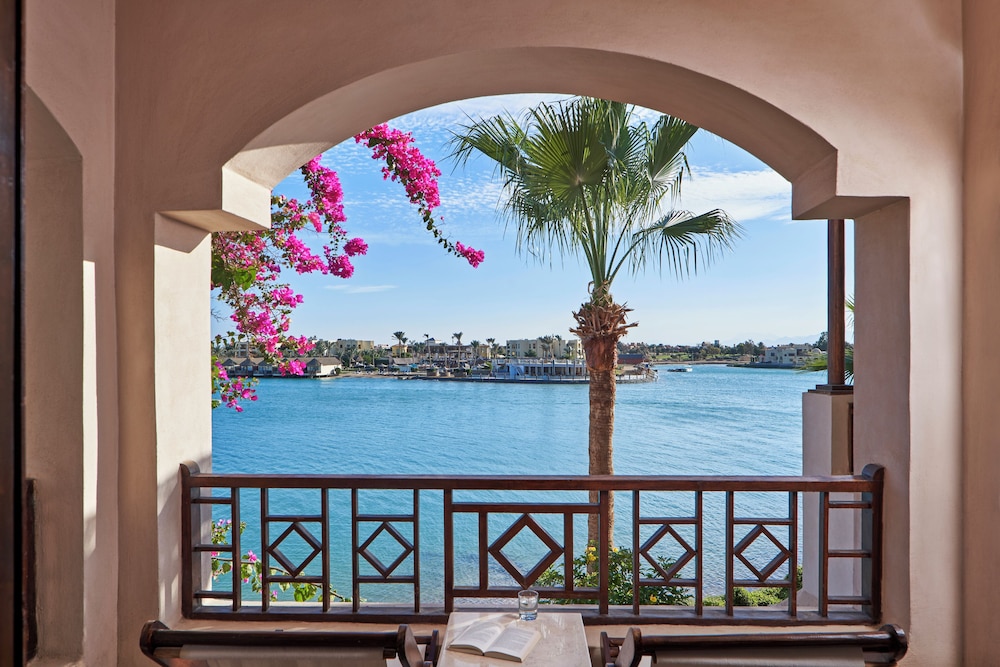 Sultan Bey Hotel — Hotel rooms in El Gouna, Red Sea