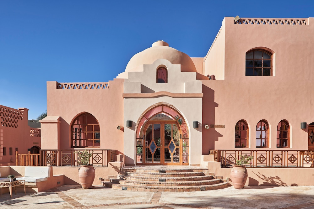 Sultan Bey Hotel — Hotel building in El Gouna, Red Sea