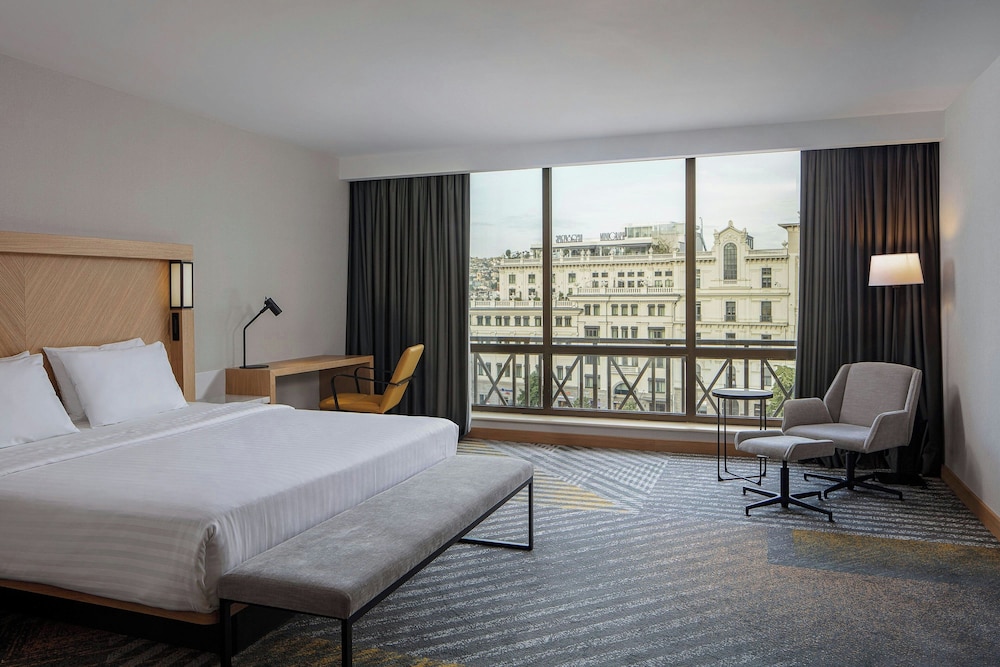 Courtyard by Marriott Tbilisi - zdjęcie 4