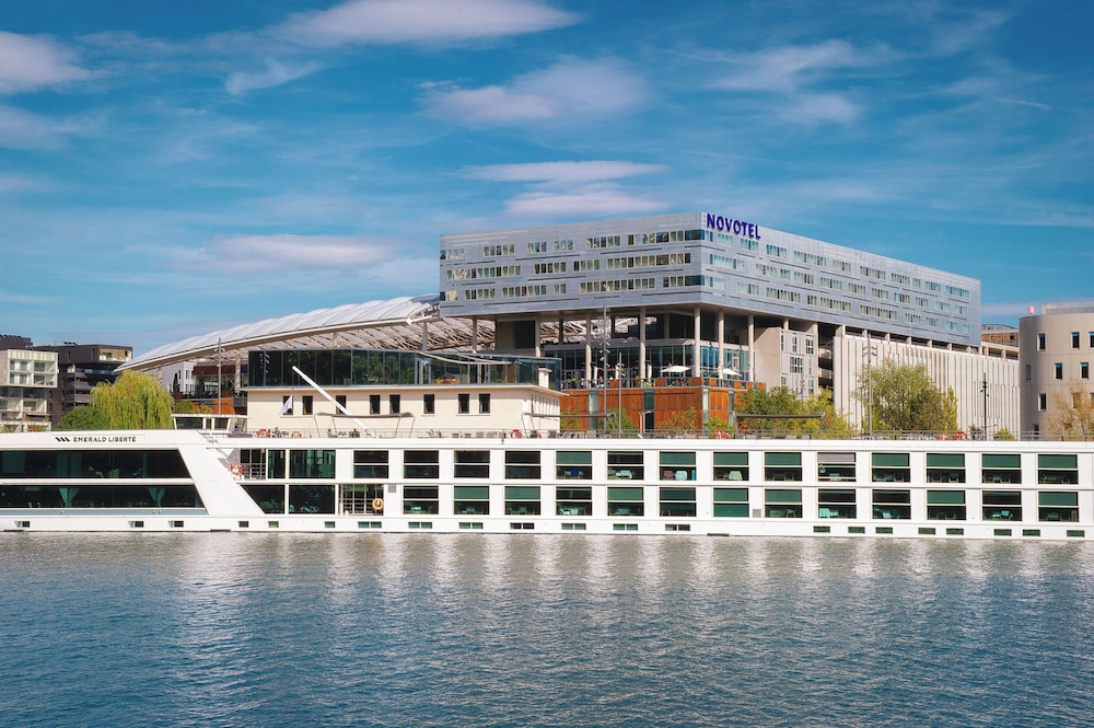 Novotel Lyon Centre Confluence Bord de Saone - zdjęcie 4