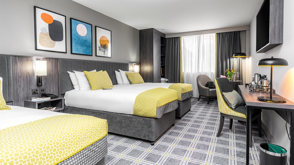 The Plaza Hotel — Hotel rooms in Dublin, Dublin City