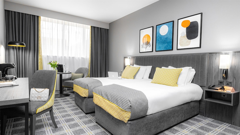 The Plaza Hotel — Hotel rooms in Dublin, Dublin City