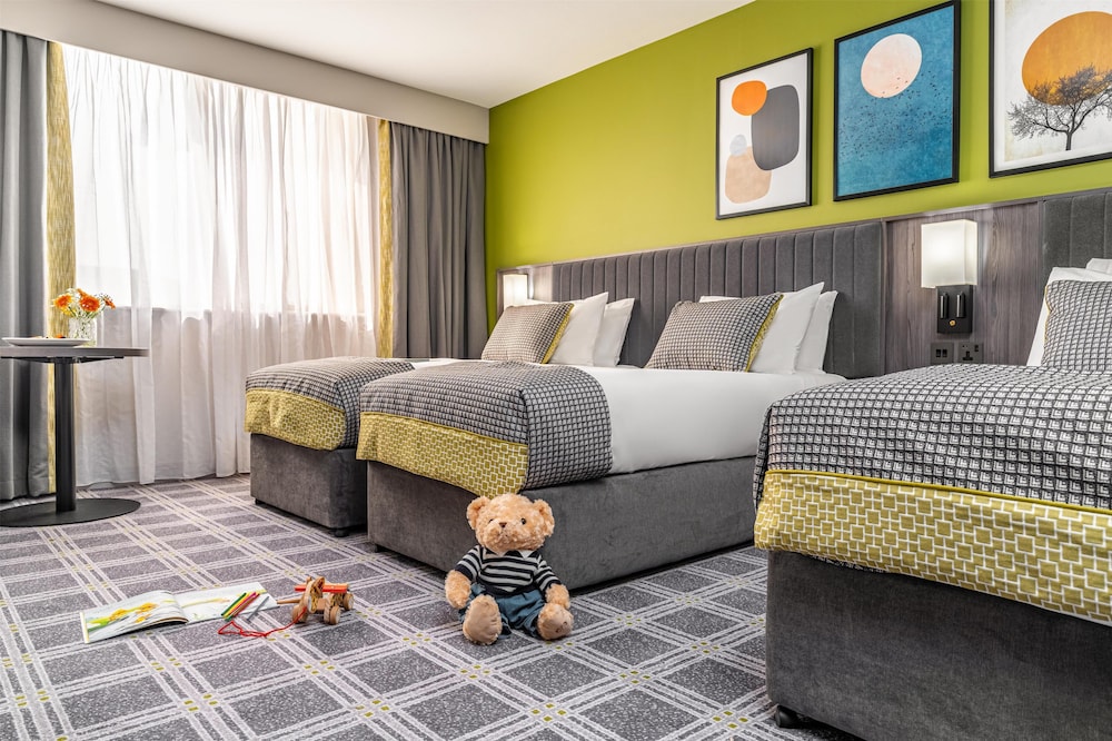 The Plaza Hotel — Hotel rooms in Dublin, Dublin City