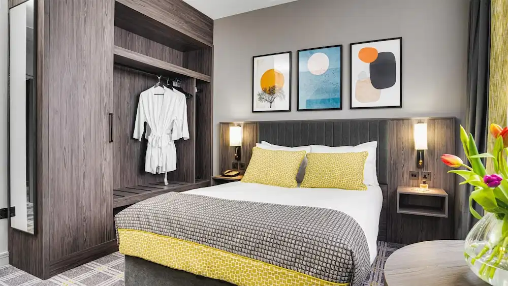The Plaza Hotel — Hotel rooms in Dublin, Dublin City