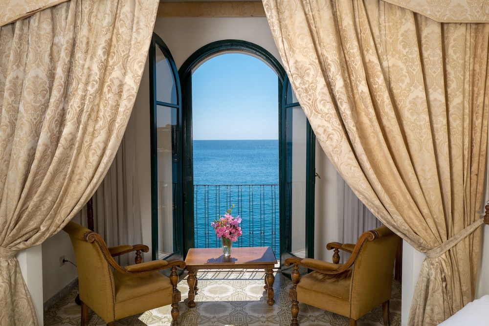 Hotel Lido Mediterranee — Hotel rooms in Taormina, Sicily