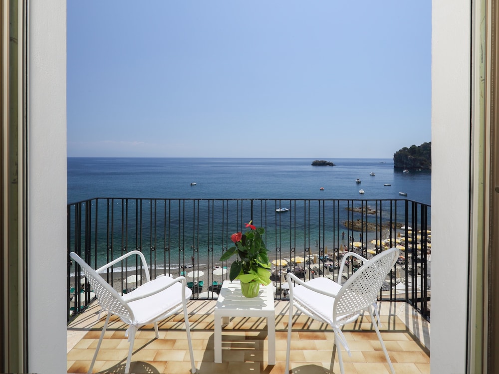 Hotel Lido Mediterranee — Hotel rooms in Taormina, Sicily