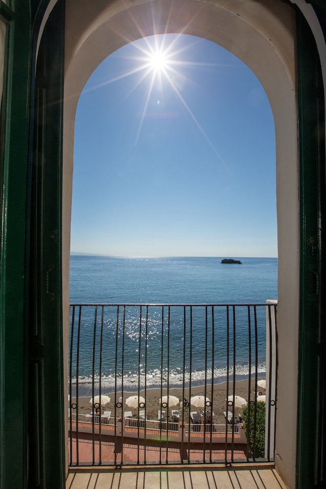 Hotel Lido Mediterranee — Hotel rooms in Taormina, Sicily