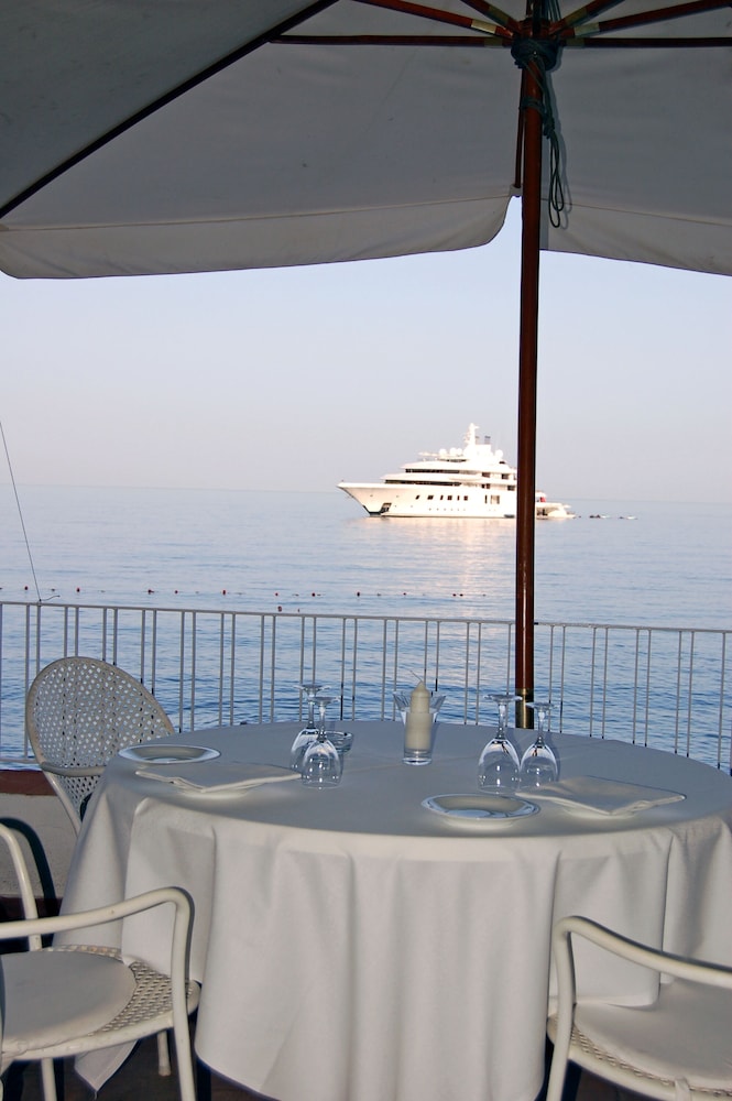 Hotel Lido Mediterranee — Restaurant & bars in Taormina, Sicily