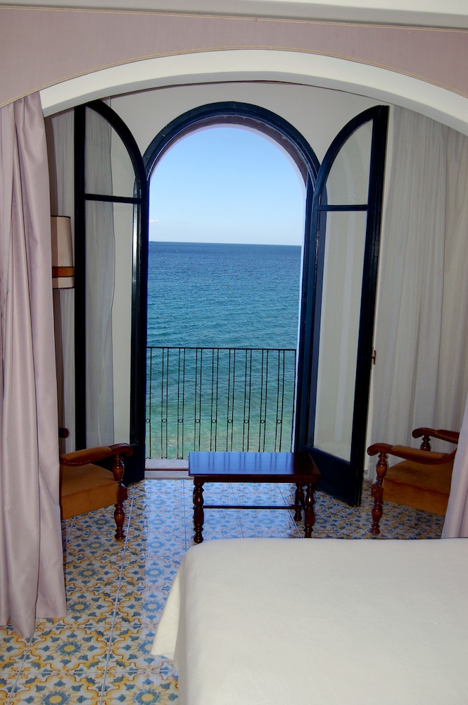 Hotel Lido Mediterranee — Hotel rooms in Taormina, Sicily
