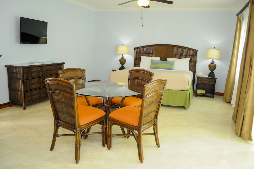 CocoLaPalm Seaside Resort — Hotel rooms in Negril