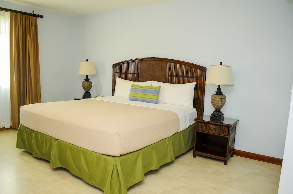CocoLaPalm Seaside Resort — Hotel rooms in Negril