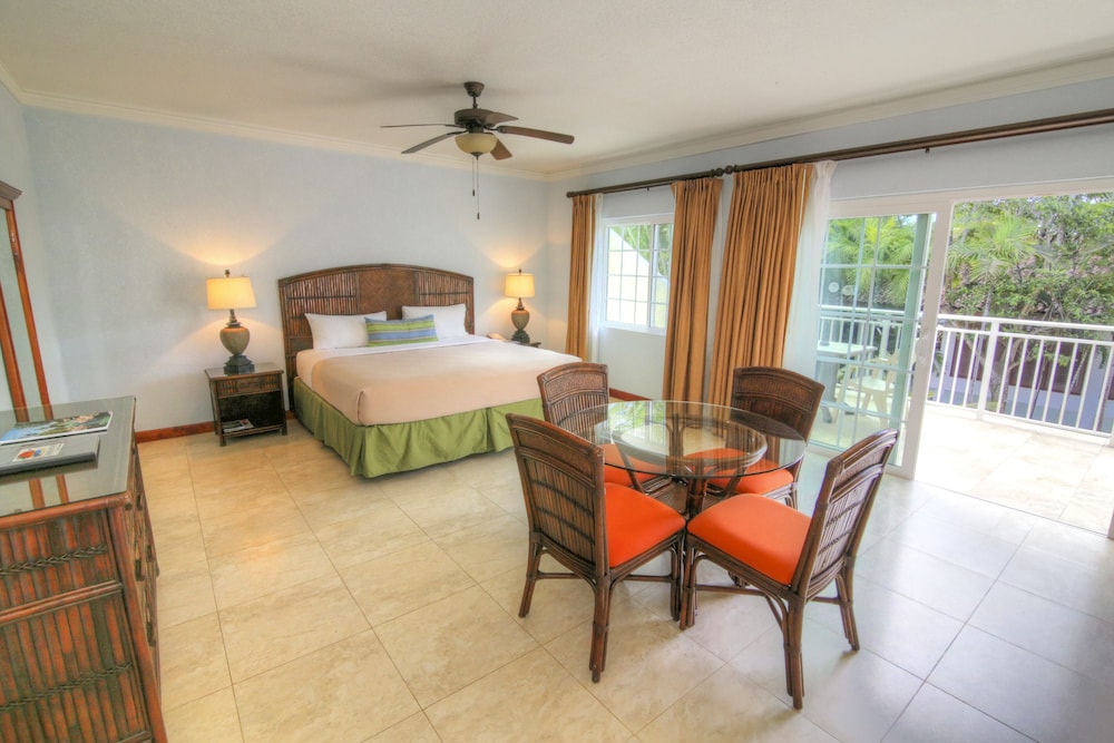 CocoLaPalm Seaside Resort — Hotel rooms in Negril