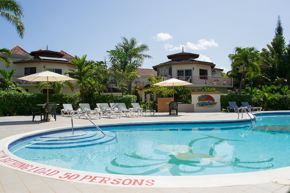 CocoLaPalm Seaside Resort — Swimming pool in Negril