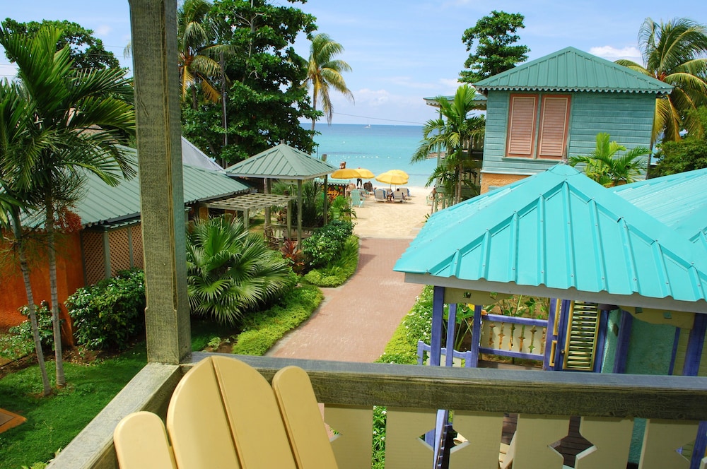 Country Country — Beach in Negril