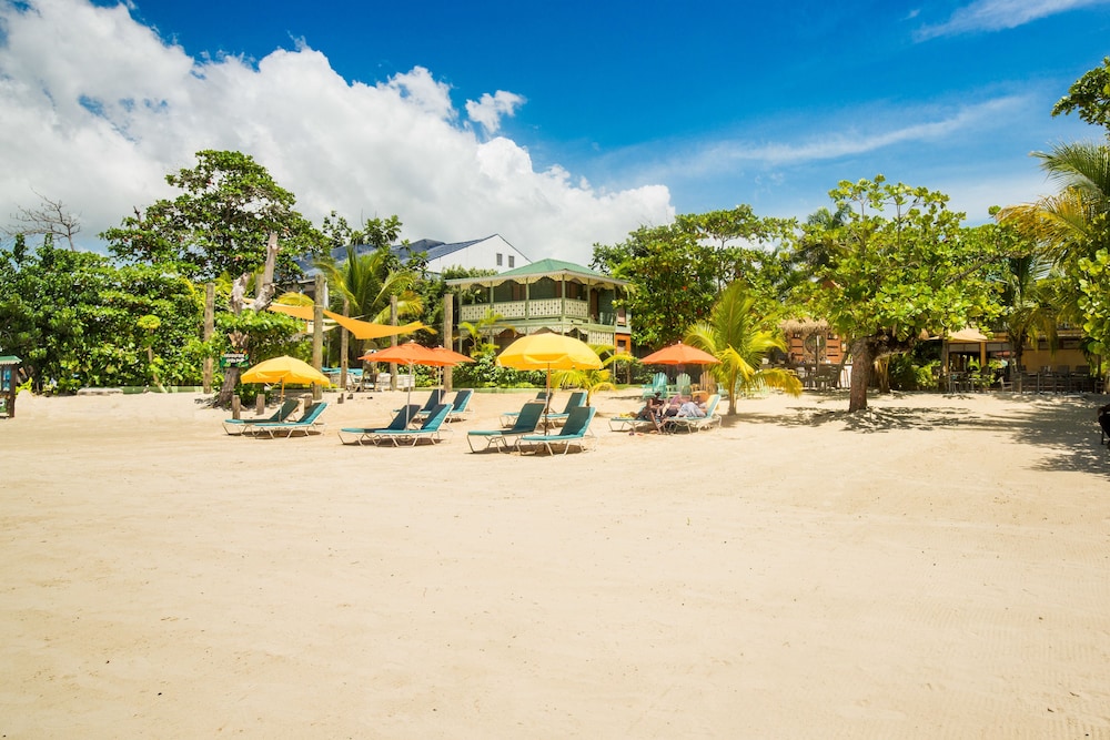 Country Country — Beach in Negril