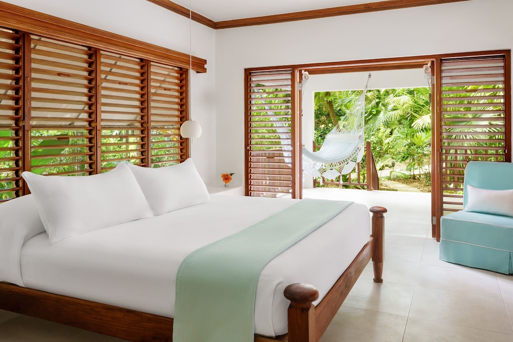 Couples Swept Away All Inclusive — Hotel rooms in Negril