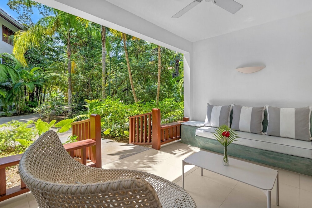 Couples Swept Away All Inclusive — Hotel rooms in Negril