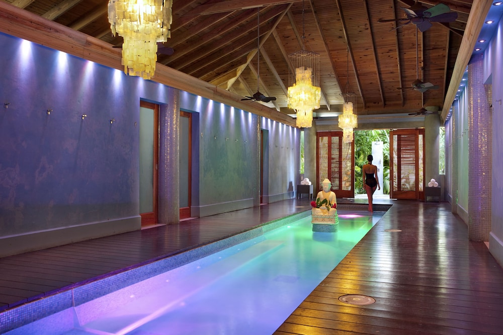 Couples Swept Away All Inclusive — Swimming pool in Negril