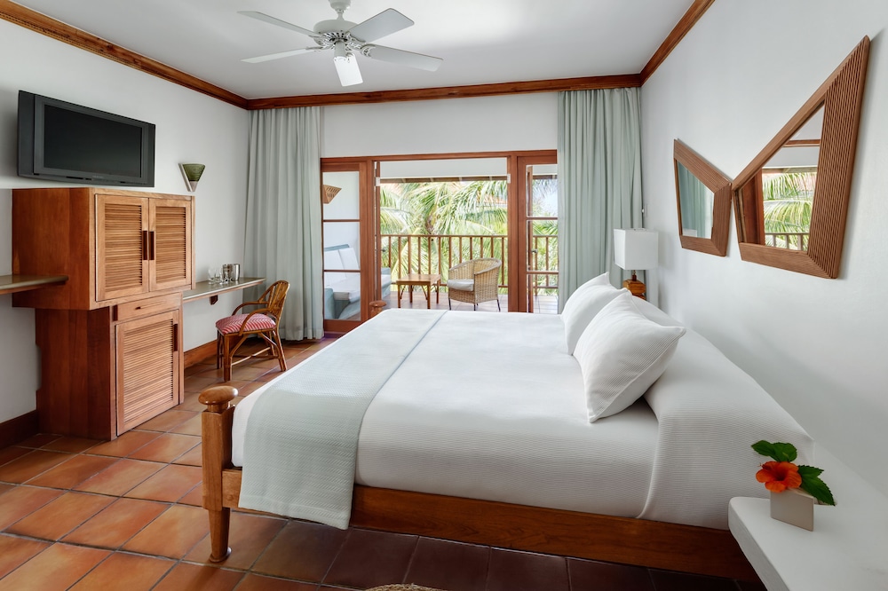 Couples Swept Away All Inclusive — Hotel rooms in Negril