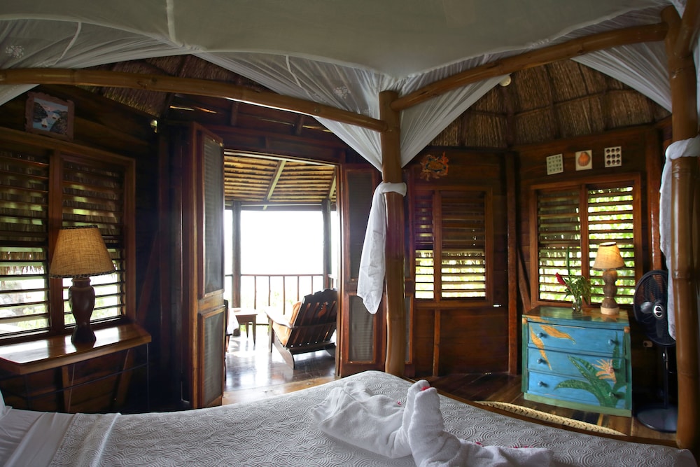 Tensing Pen Hotel — Hotel rooms in Negril
