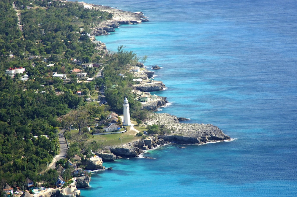 Tensing Pen Hotel — Attractions in the area in Negril