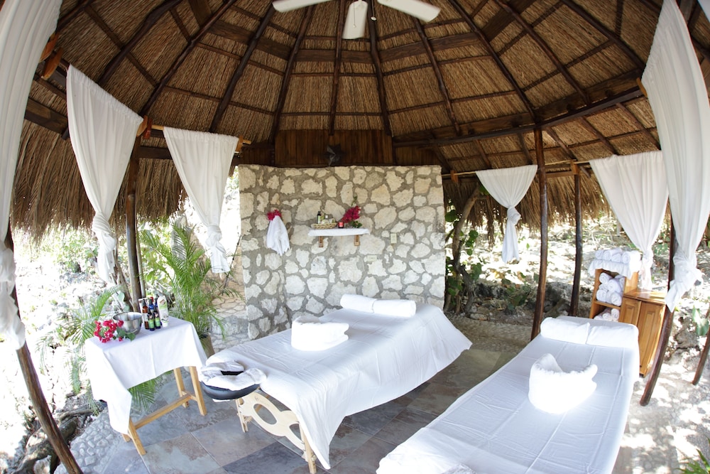 Tensing Pen Hotel — Spa in Negril
