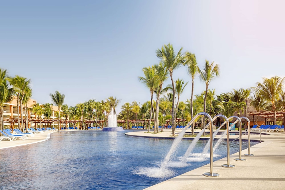 Barceló Maya Beach - All Inclusive — Swimming pool in Puerto Aventuras, Quintana Roo