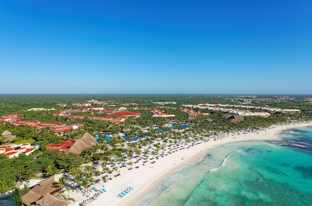 Barceló Maya Colonial - All Inclusive — Beach in Puerto Aventuras, Quintana Roo