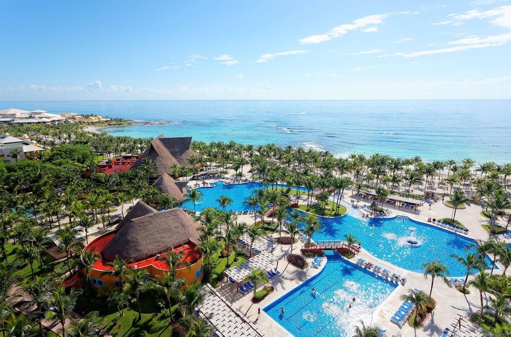 Barceló Maya Tropical - All Inclusive — Main photo in Puerto Aventuras, Quintana Roo