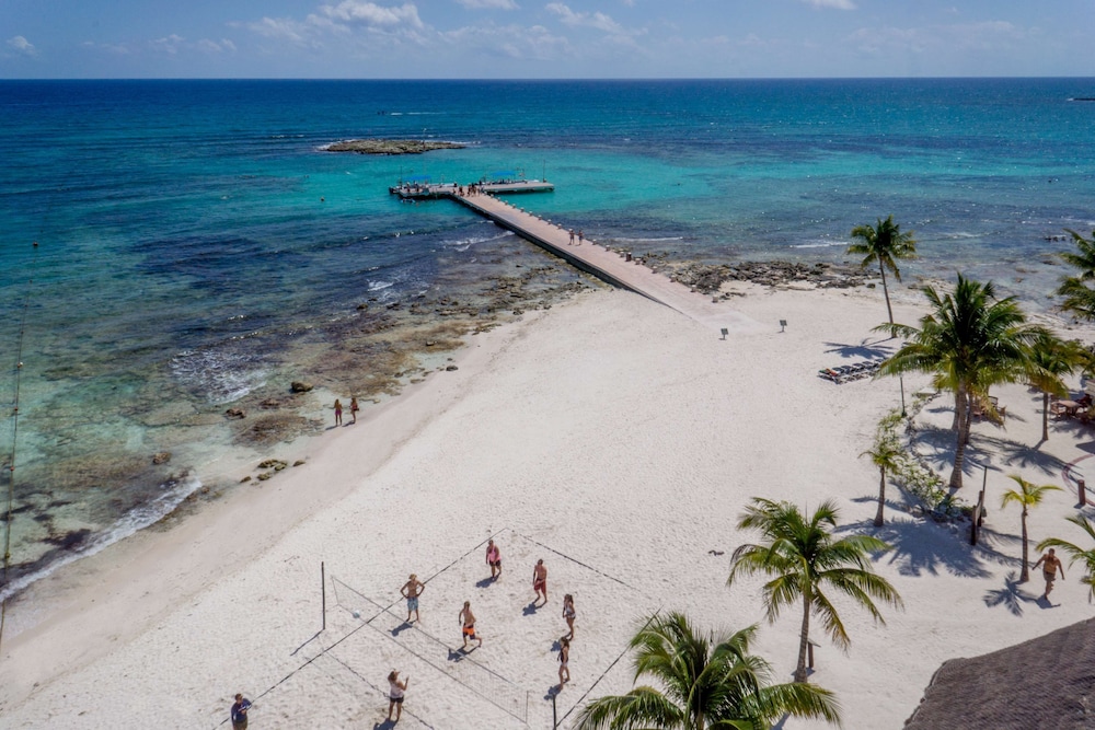 Barceló Maya Tropical - All Inclusive — Beach in Puerto Aventuras, Quintana Roo
