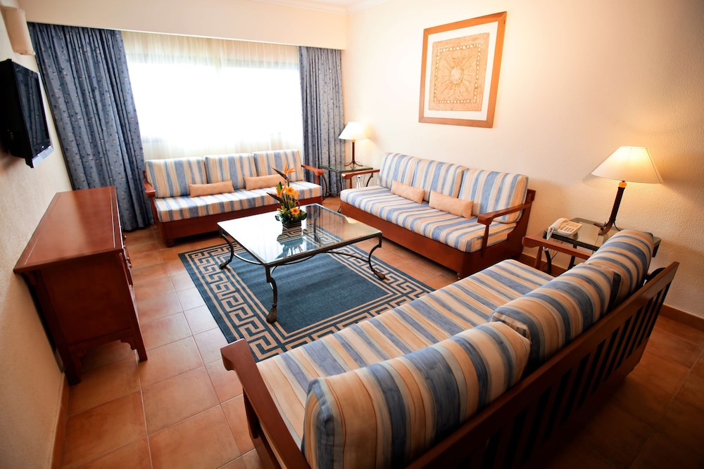 Barceló Maya Tropical - All Inclusive — Hotel rooms in Puerto Aventuras, Quintana Roo
