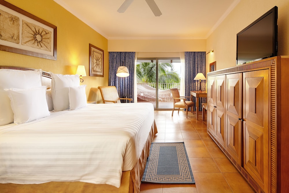 Barceló Maya Tropical - All Inclusive — Hotel rooms in Puerto Aventuras, Quintana Roo